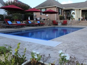 Leisure Pools Pinnacle Sapphire Blue